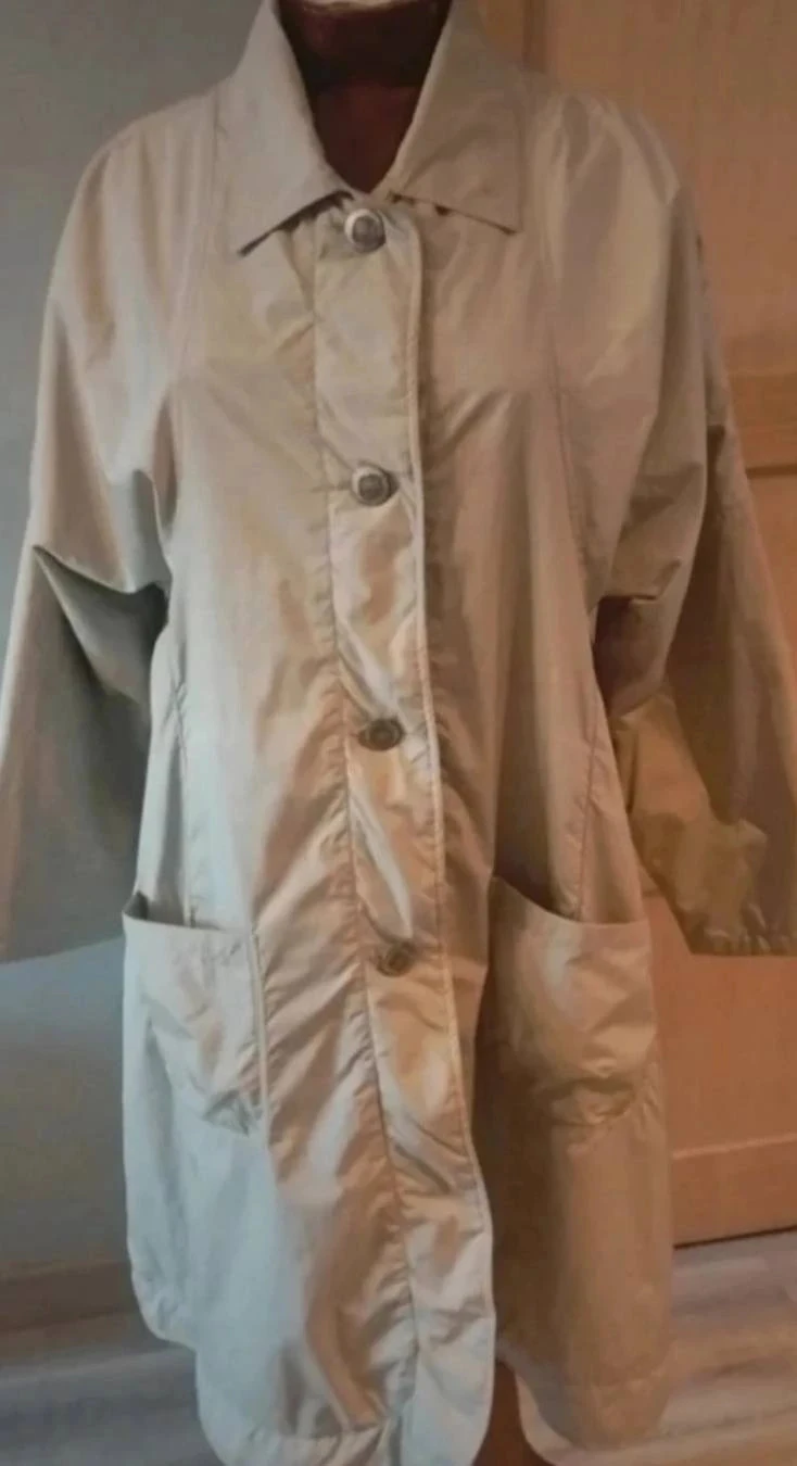 Casaco longo feminino, creme acetinado, forro cáqui, MCP T42 – photo 2